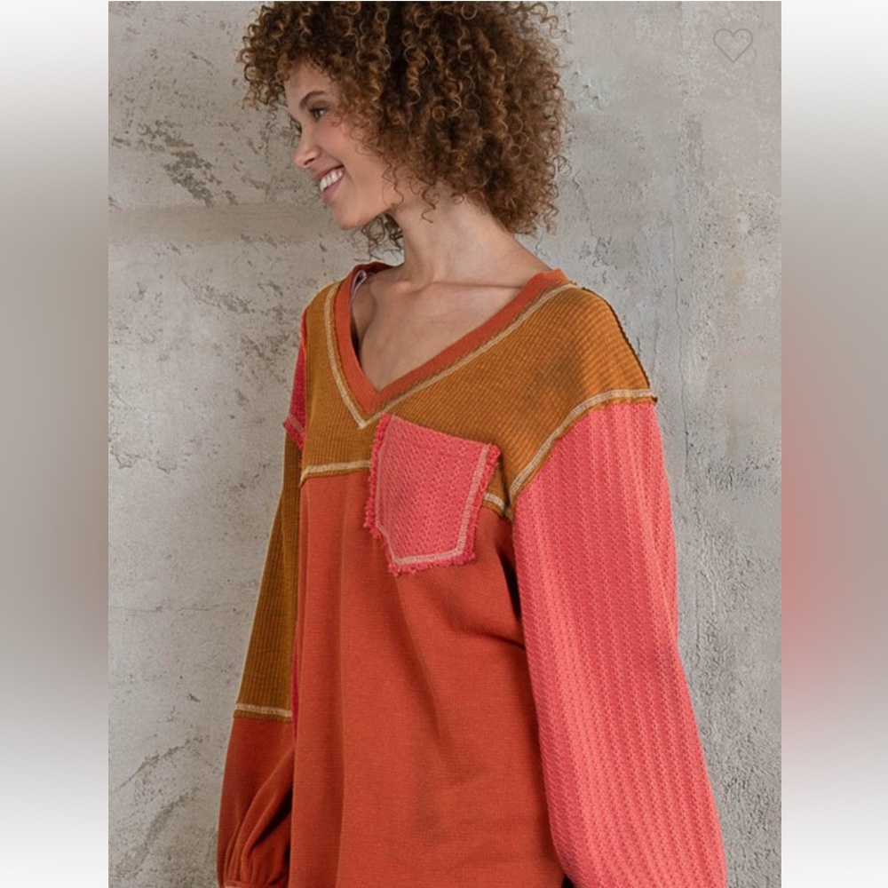 #59” POL V NECK CONTRAST KNIT PANEL COLOR BLOCK TOP - Picture 5 of 5